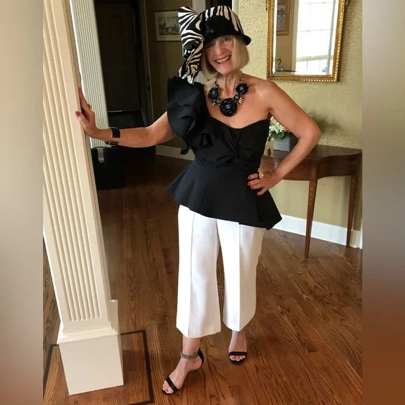 Black wool cloche hat with zebra print large bow - Picture 1 of 1